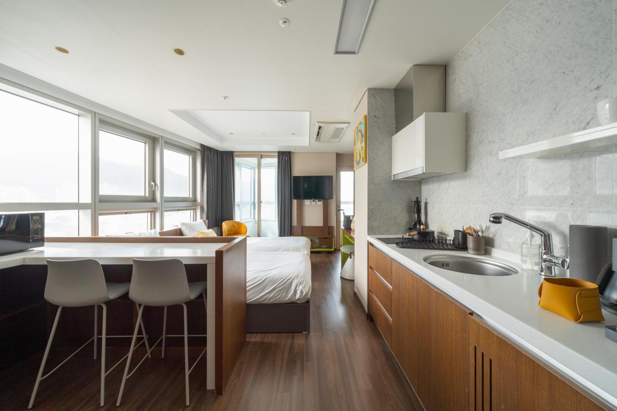 Urbanstay Haeundae Station 釜山 外观 照片