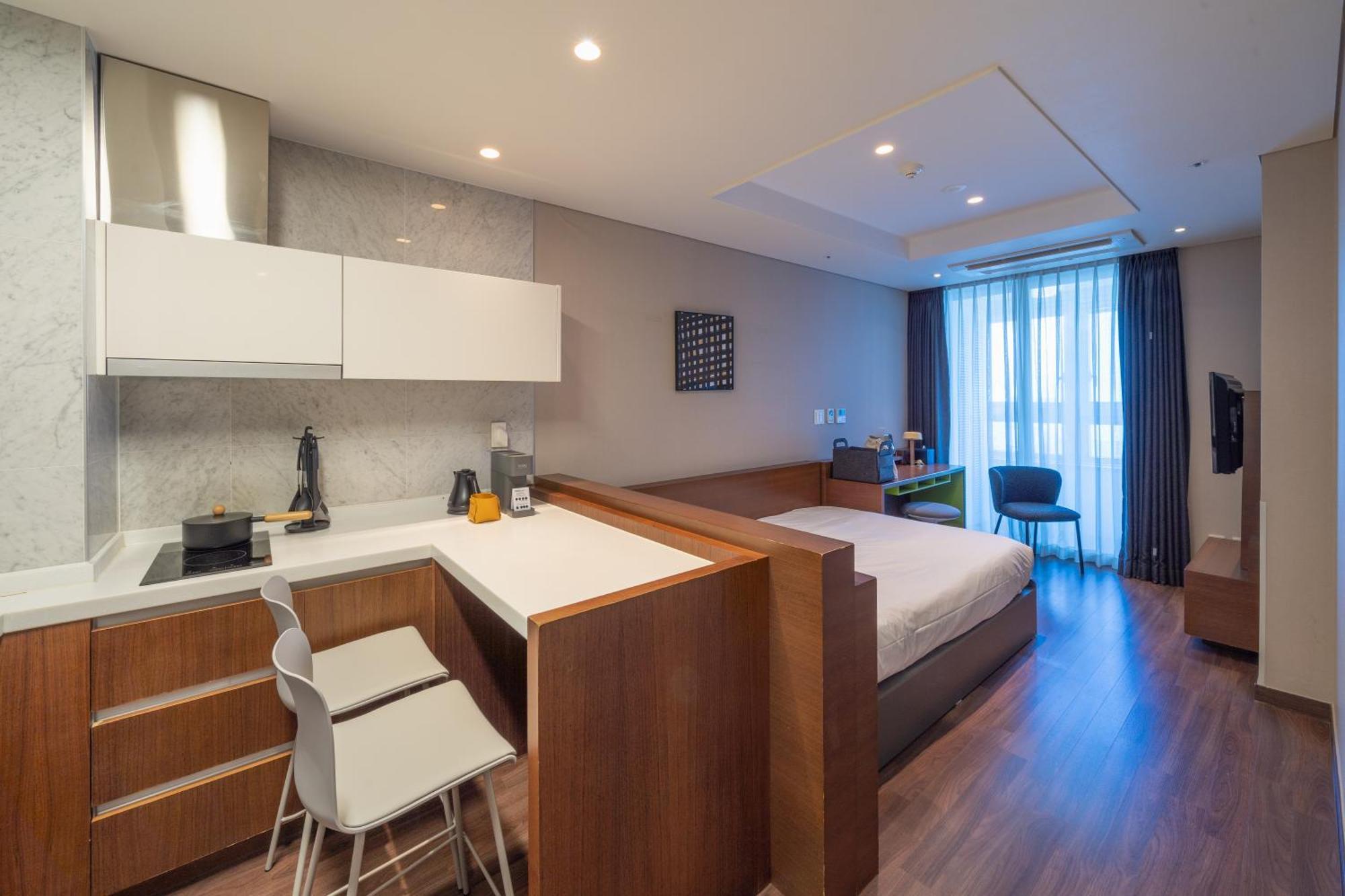 Urbanstay Haeundae Station 釜山 外观 照片